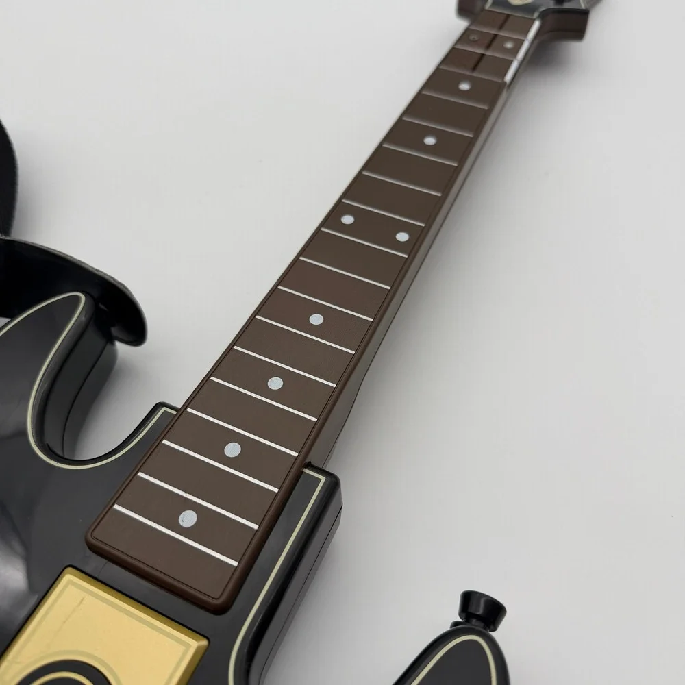 Guitar Hero Live PS4 Bundle 2 Guitars 2 Dongles & 2 Straps